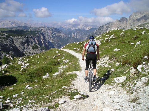 Radfahren und Mountainbiken für die ganze Familie im Südtirol-Urlaub